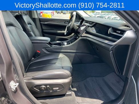 Used 2022 Jeep Grand Cherokee Limited 4xe AWD/4WD image 16
