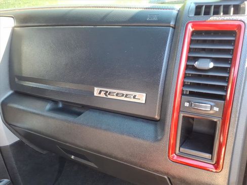 Used 2017 RAM 1500 Rebel w/ Luxury Group image 31