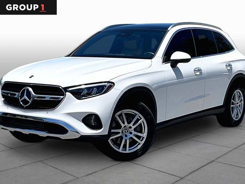 Used 2023 Mercedes-Benz GLC 300 4MATIC image 1