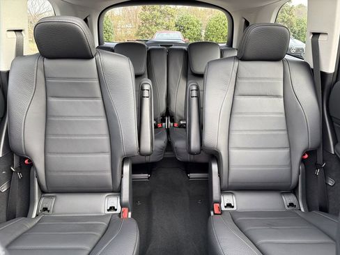 New 2026 Mercedes-Benz GLS 450 4MATIC image 32