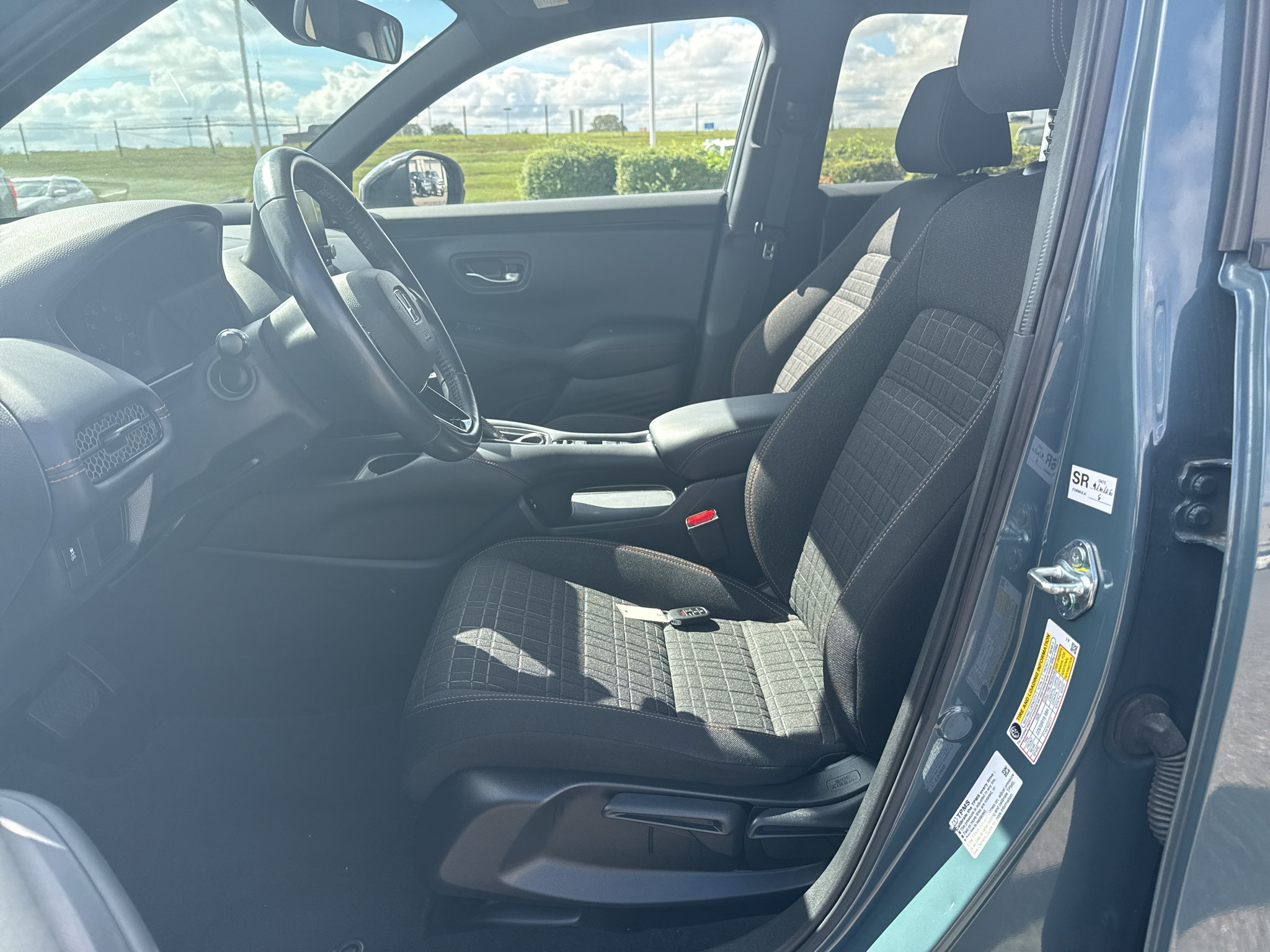 Used 2024 Honda HR-V Sport image 11