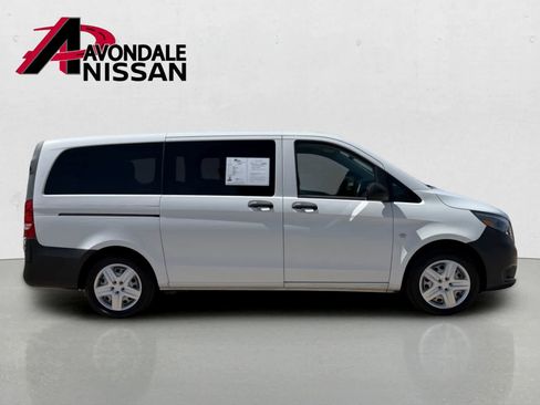 Used 2016 Mercedes-Benz Metris Passenger image 7