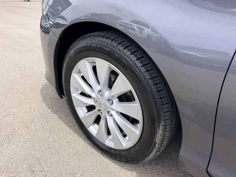 Used 2013 Honda Accord EX image 9