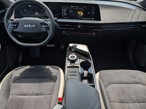 Certified 2024 Kia EV6 GT-Line AWD/4WD image 10
