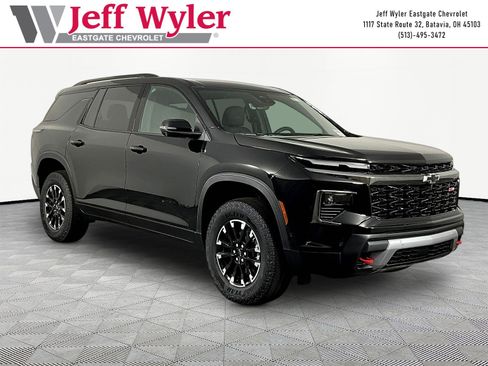 New 2026 Chevrolet Traverse Z71 w/ Enhanced Driving Package AWD/4WD image 3