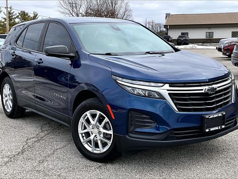 Used 2022 Chevrolet Equinox LS AWD/4WD image 36