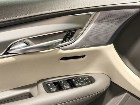 Used 2024 Cadillac XT5 Premium Luxury w/ Technology Package image 16