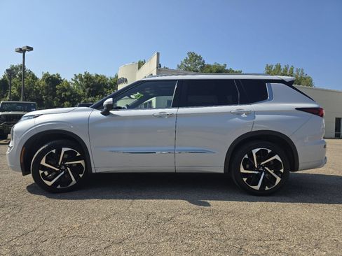Used 2022 Mitsubishi Outlander SEL AWD/4WD image 21