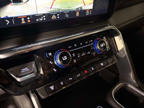 Used 2025 GMC Sierra 3500 Denali Ultimate AWD/4WD image 45