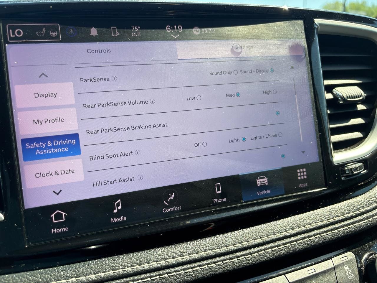 Used 2022 Chrysler Pacifica Touring-L FWD image 24