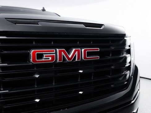 Used 2024 GMC Sierra 1500 Pro w/ Graphite Edition AWD/4WD image 4