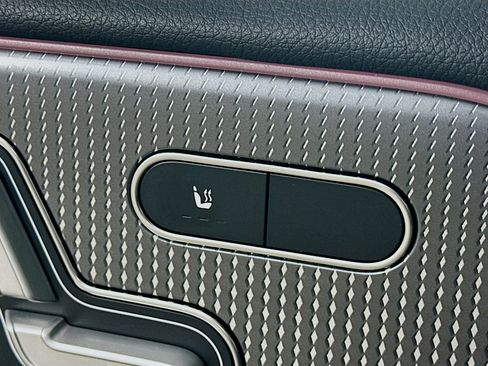 Certified 2021 Mercedes-Benz GLB 250 4MATIC image 25