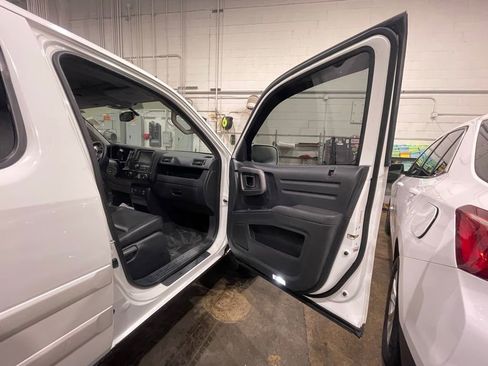 Used 2014 Honda Ridgeline SE image 21