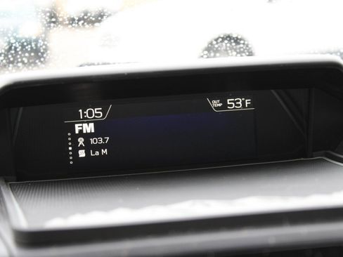 Used 2019 Subaru Forester Premium image 18