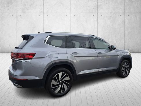 Used 2025 Volkswagen Atlas SEL image 5