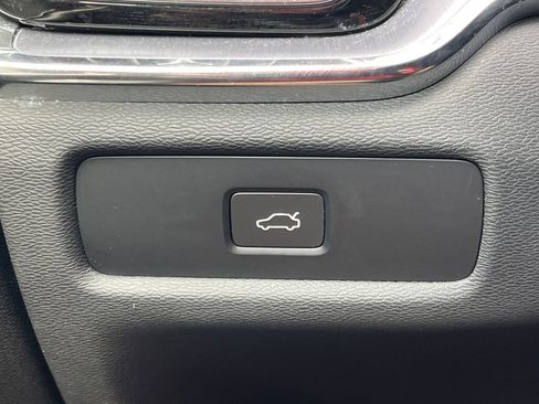 Used 2024 Volvo S60 B5 Core FWD image 14