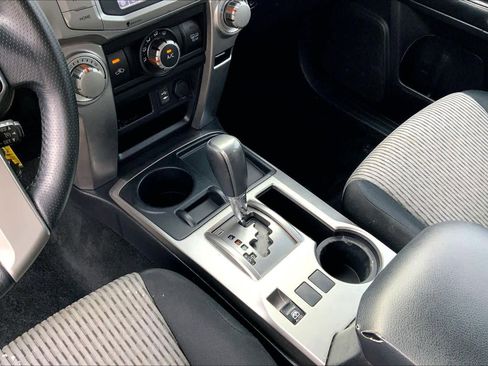 Used 2014 Toyota 4Runner SR5 image 34