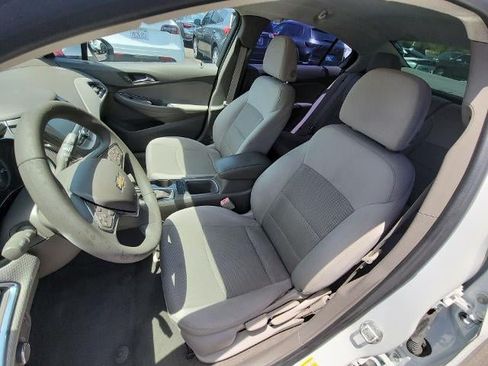 Used 2016 Chevrolet Cruze LT FWD image 17