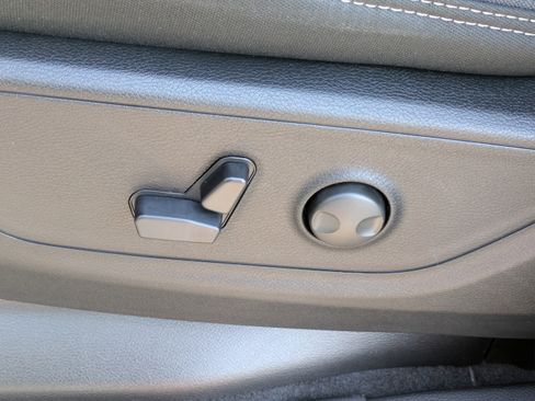 New 2026 RAM 1500 Big Horn AWD/4WD image 23