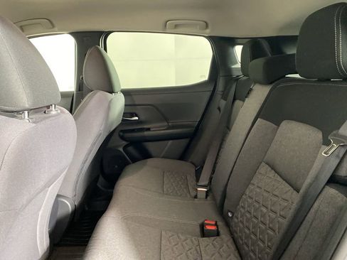 Used 2025 Nissan Kicks SV image 15