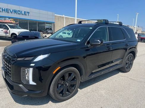 Used 2024 Hyundai Palisade XRT FWD image 2