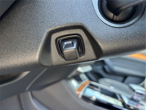 Used 2023 Audi Q5 2.0T Premium Plus w/ Premium Plus Package image 23