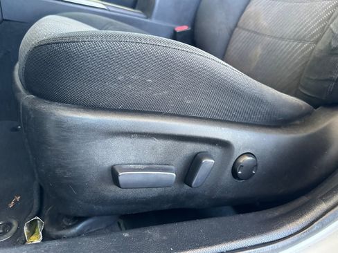 Used 2016 Toyota Camry LE FWD image 15