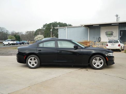 Used 2021 Dodge Charger SXT w/ Leather Interior Group image 3
