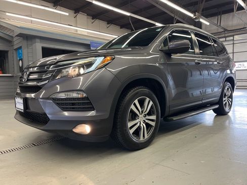 Used 2017 Honda Pilot EX-L image 3