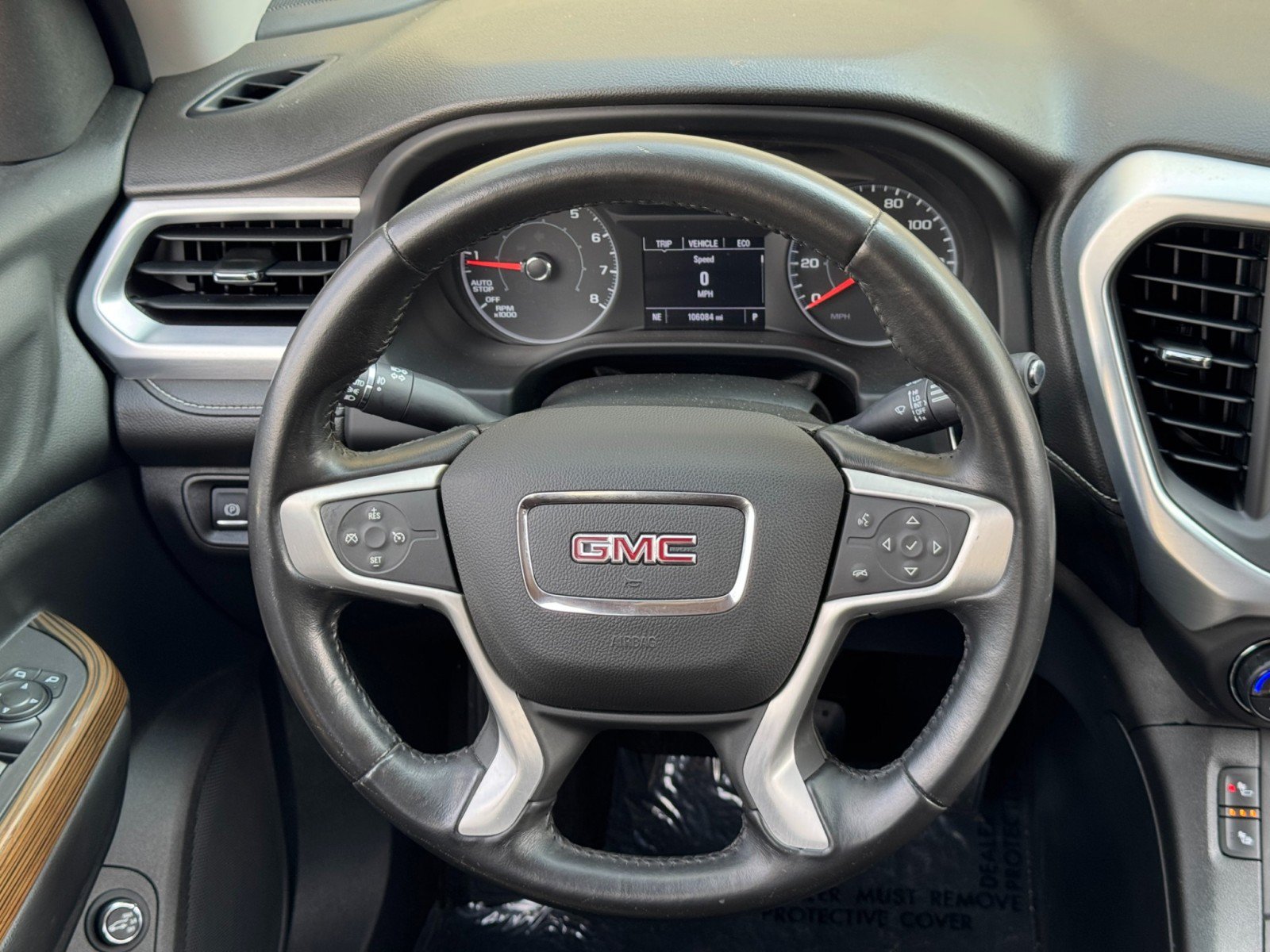 Used 2018 GMC Acadia SLE w/ Driver Alert Package I AWD/4WD image 17