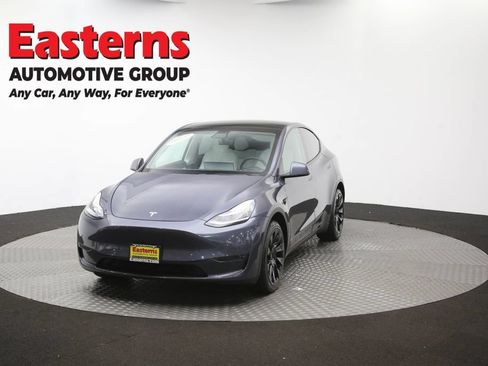 Used 2022 Tesla Model Y Long Range AWD/4WD image 50