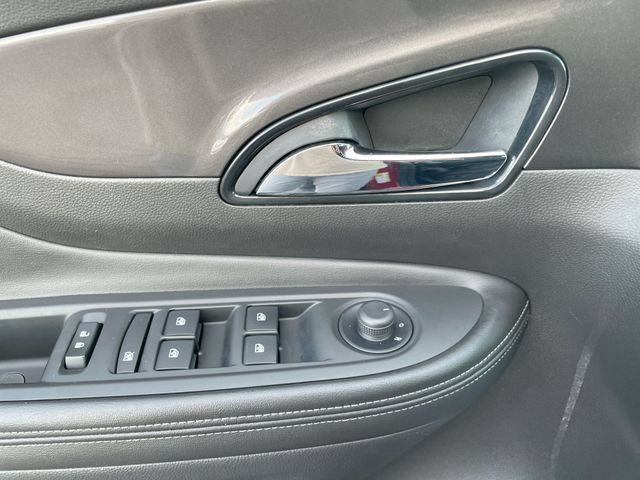 Certified 2018 Buick Encore Preferred FWD image 11
