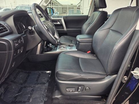 Used 2023 Toyota 4Runner Limited AWD/4WD image 4