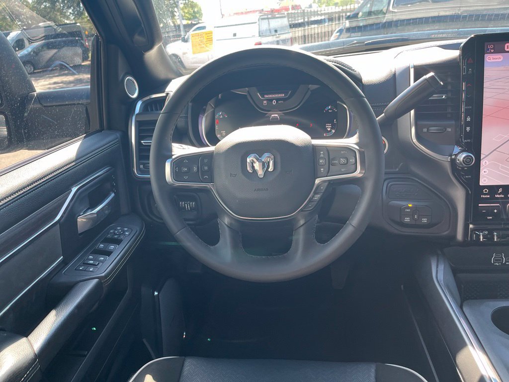 Used 2025 RAM 2500 Laramie AWD/4WD image 6