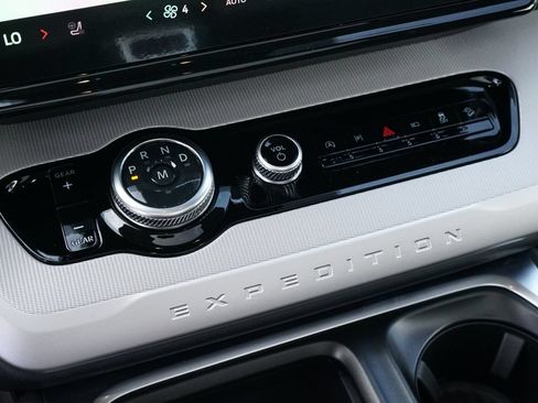 New 2026 Ford Expedition Active AWD/4WD image 21