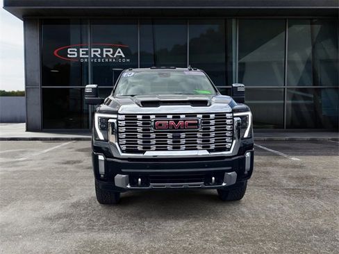 Used 2024 GMC Sierra 2500 Denali image 8