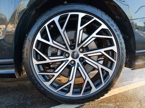 Used 2023 Audi A8 L 3.0T w/ Comfort Plus Package image 13