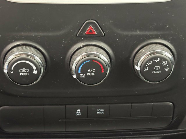 Used 2017 RAM 1500 Express AWD/4WD image 28