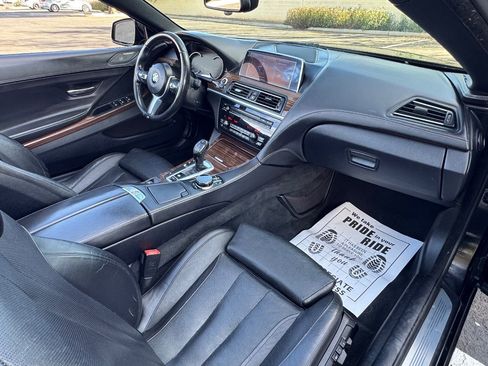 Used 2017 BMW 640i Convertible image 12