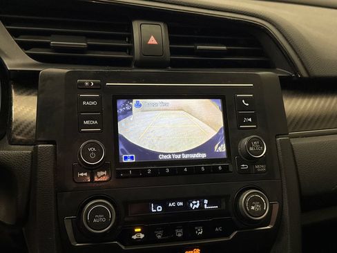 Used 2018 Honda Civic Sport image 21
