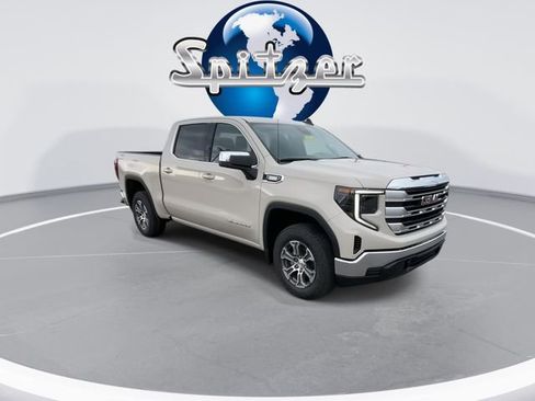 New 2026 GMC Sierra 1500 SLE image 2