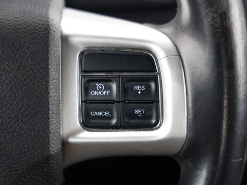 Used 2013 Dodge Challenger SXT RWD image 25