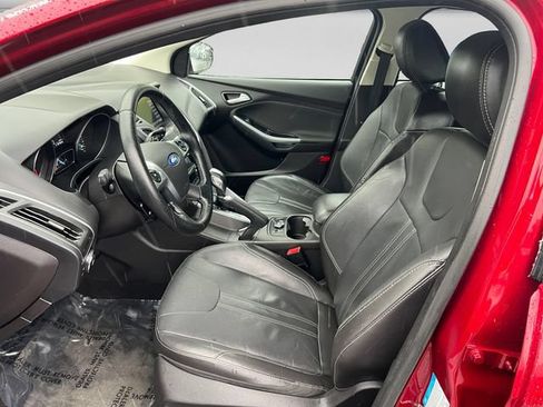 Used 2014 Ford Focus Titanium FWD image 10