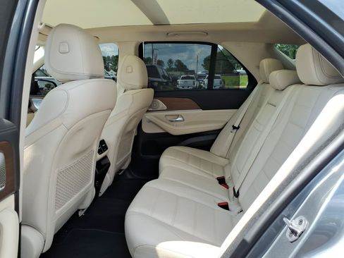 Used 2021 Mercedes-Benz GLE 450 4MATIC image 22