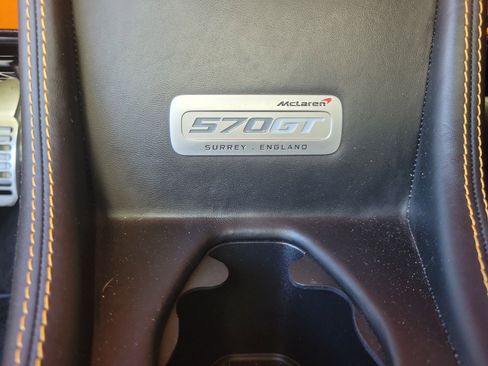 Used 2017 McLaren 570S image 24