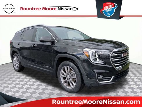 Used 2024 GMC Terrain SLT AWD/4WD image 1