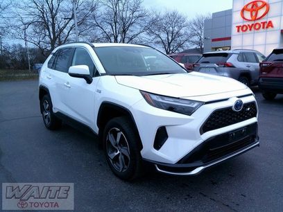 Used 2024 Toyota RAV4 SE