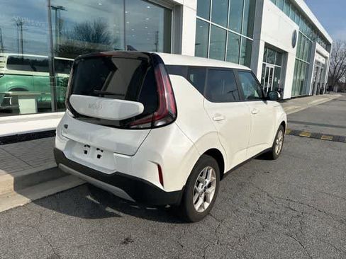 Certified 2024 Kia Soul LX w/ Option Group 015 image 7