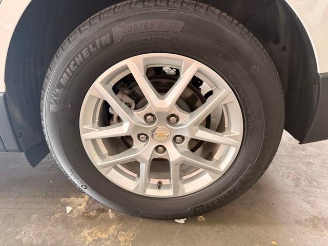 Used 2024 Chevrolet Equinox LS FWD image 7