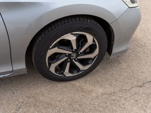Used 2016 Honda Accord EX-L image 9